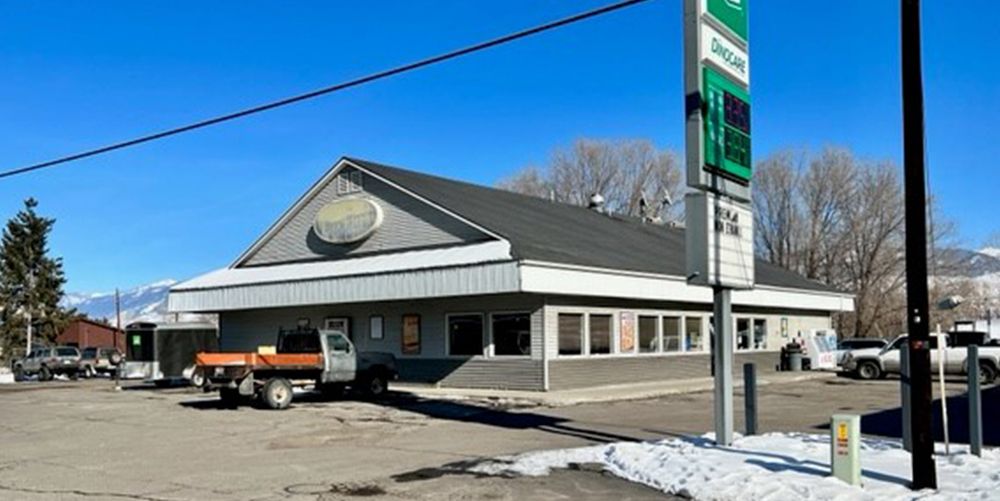 Salmon Retail & RV Park: 609 Riverfront Dr, Salmon, ID 83467